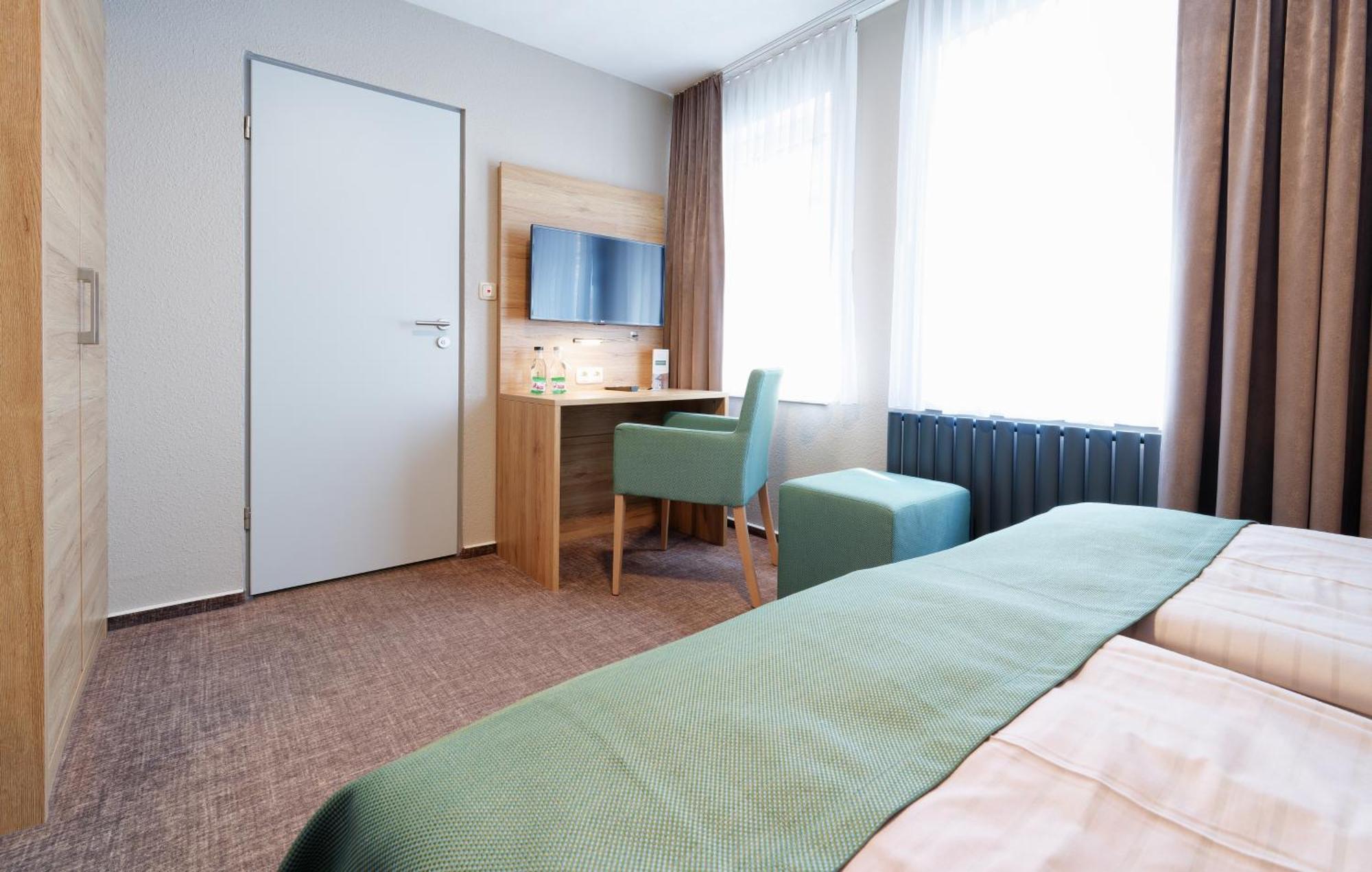 Hotel Schluister Park Carolinensiel Exterior photo