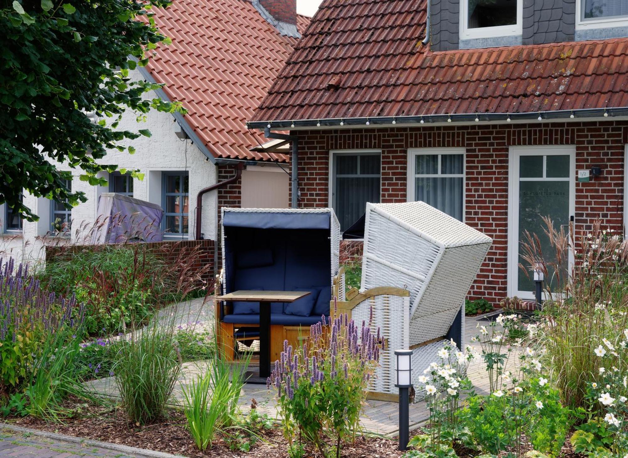 Hotel Schluister Park Carolinensiel Exterior photo